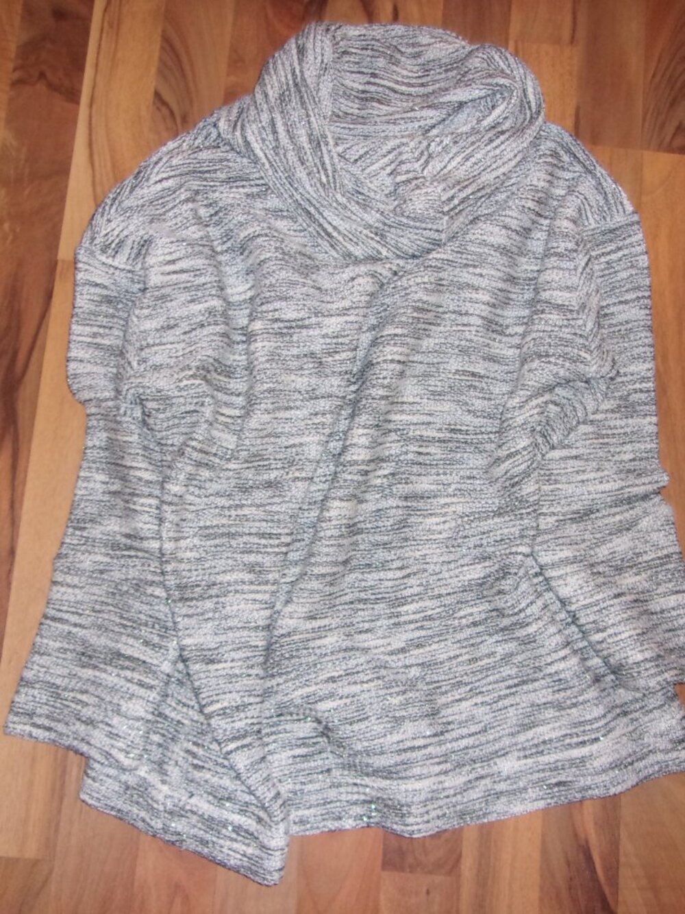 Size 1x womens SOFT  white gray  sweater shirt top 1 x cowl neck casual dress